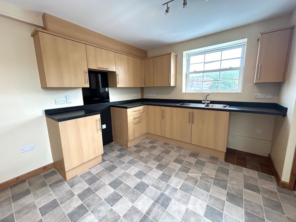 Property photo 3 of 8 Picture No. 02