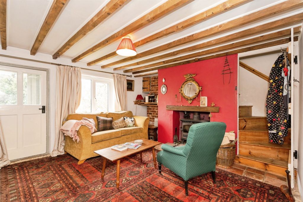 Property photo 2 of 17