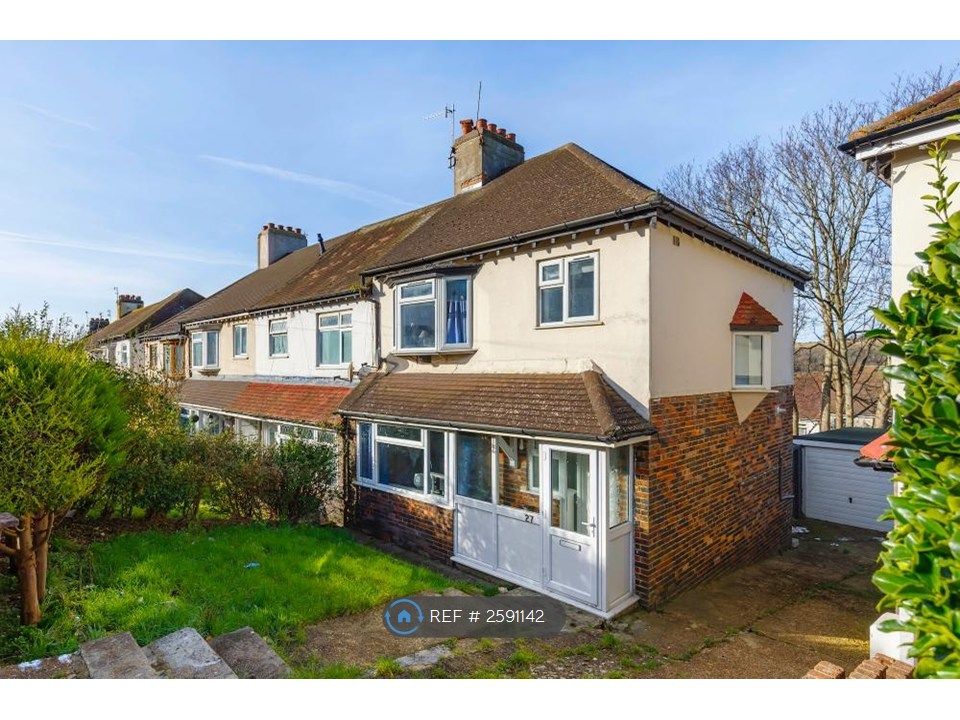 Property photo 3 of 13