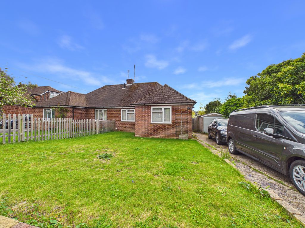 Property photo 1 of 12 Cam01984G0-Pr0588-Still018