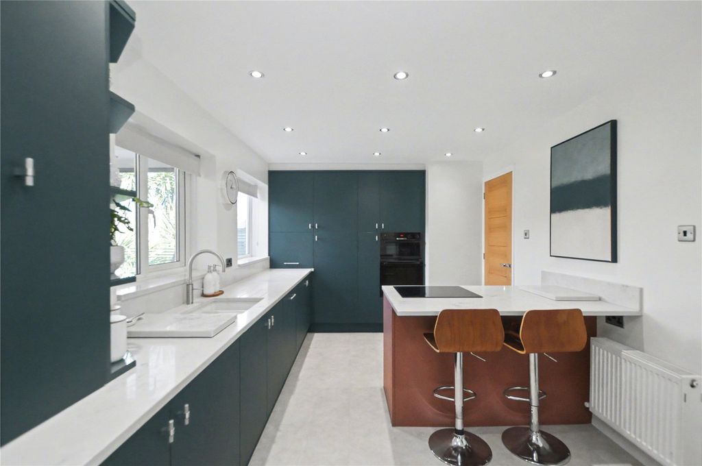 Property photo 2 of 25 Picture No. 38