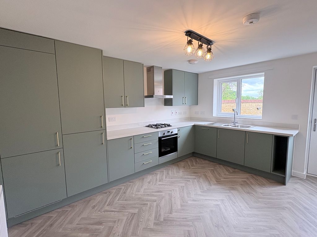 Property photo 3 of 13 99