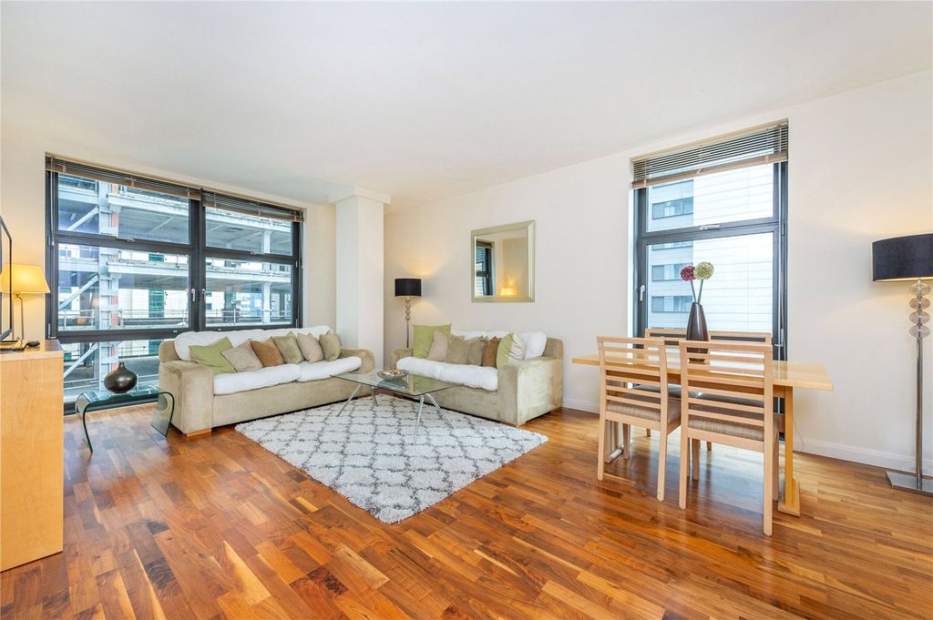 Property photo 3 of 14