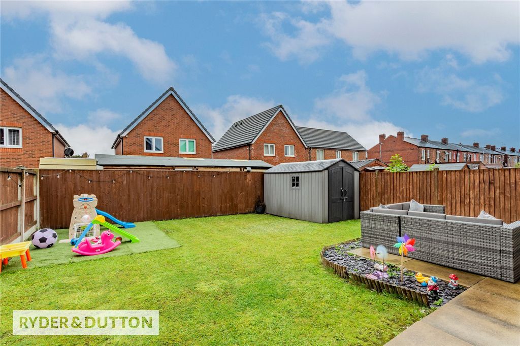 Property photo 2 of 21 Garden