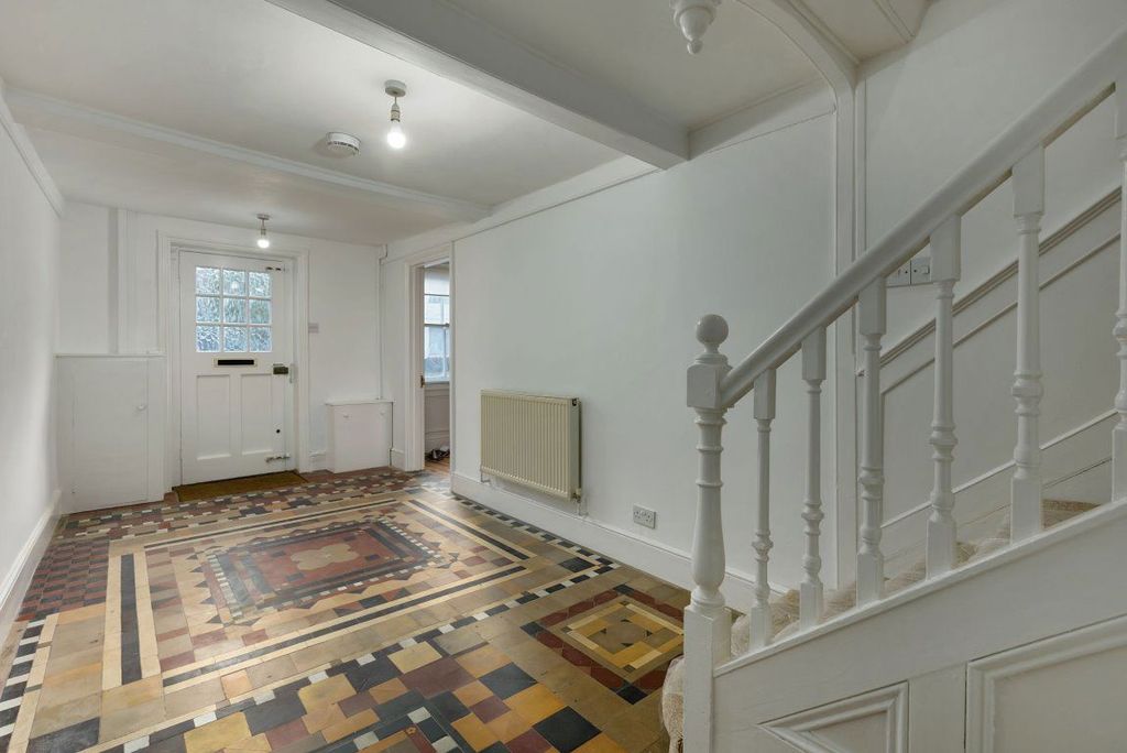 Property photo 3 of 11