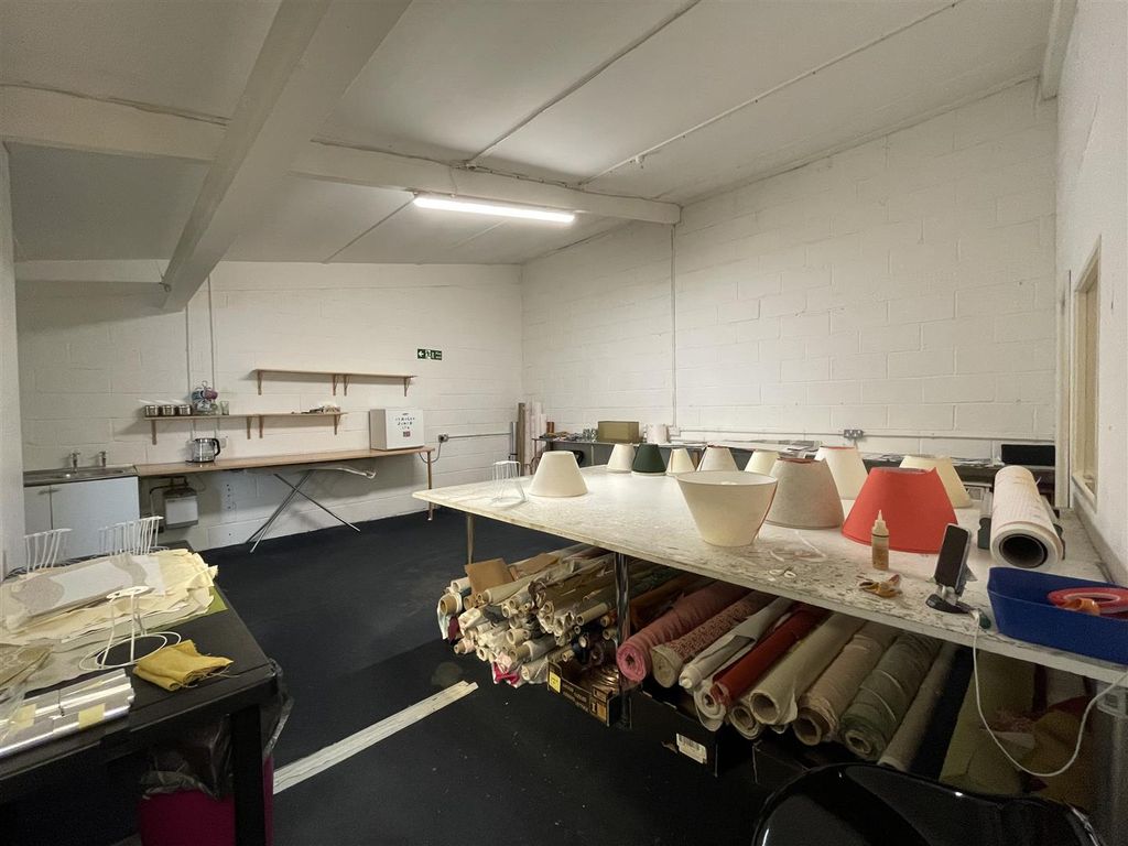 Property photo 2 of 10 Img_1586.Jpg