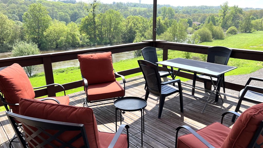 Property photo 1 of 27