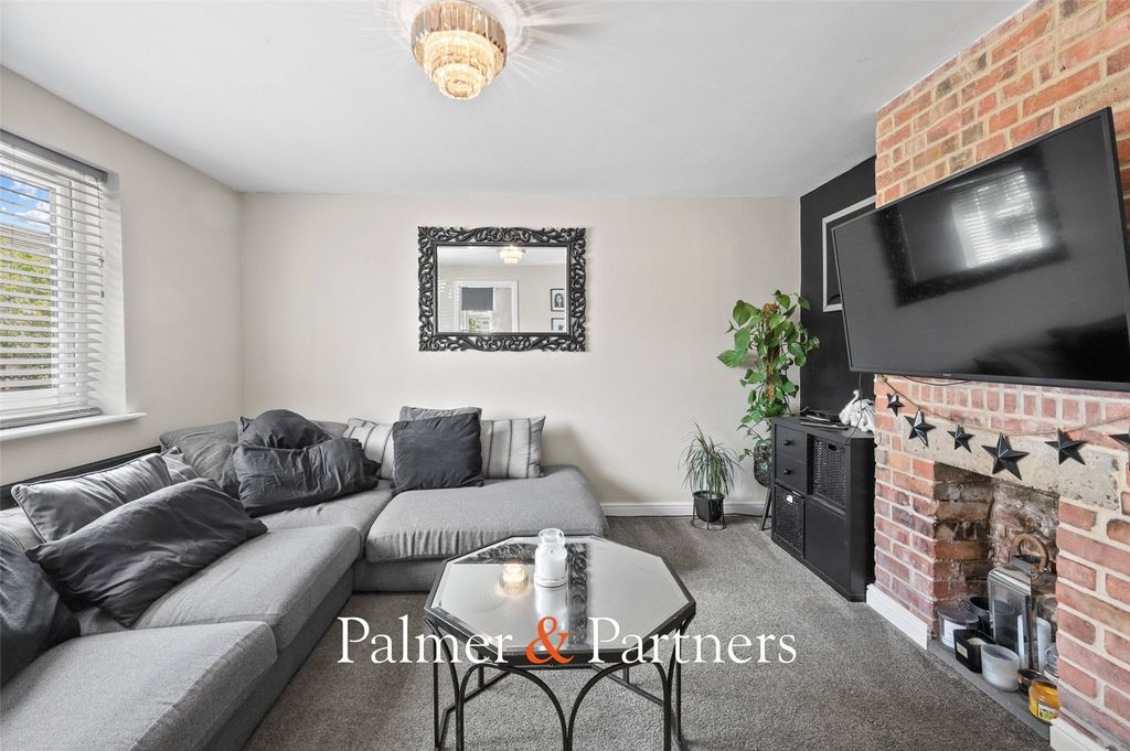 Property photo 2 of 18 Picture No. 04