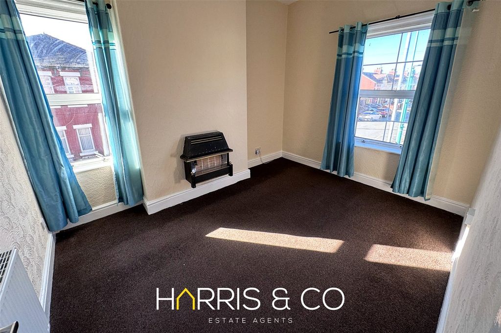 Property photo 2 of 7 Picture No. 03