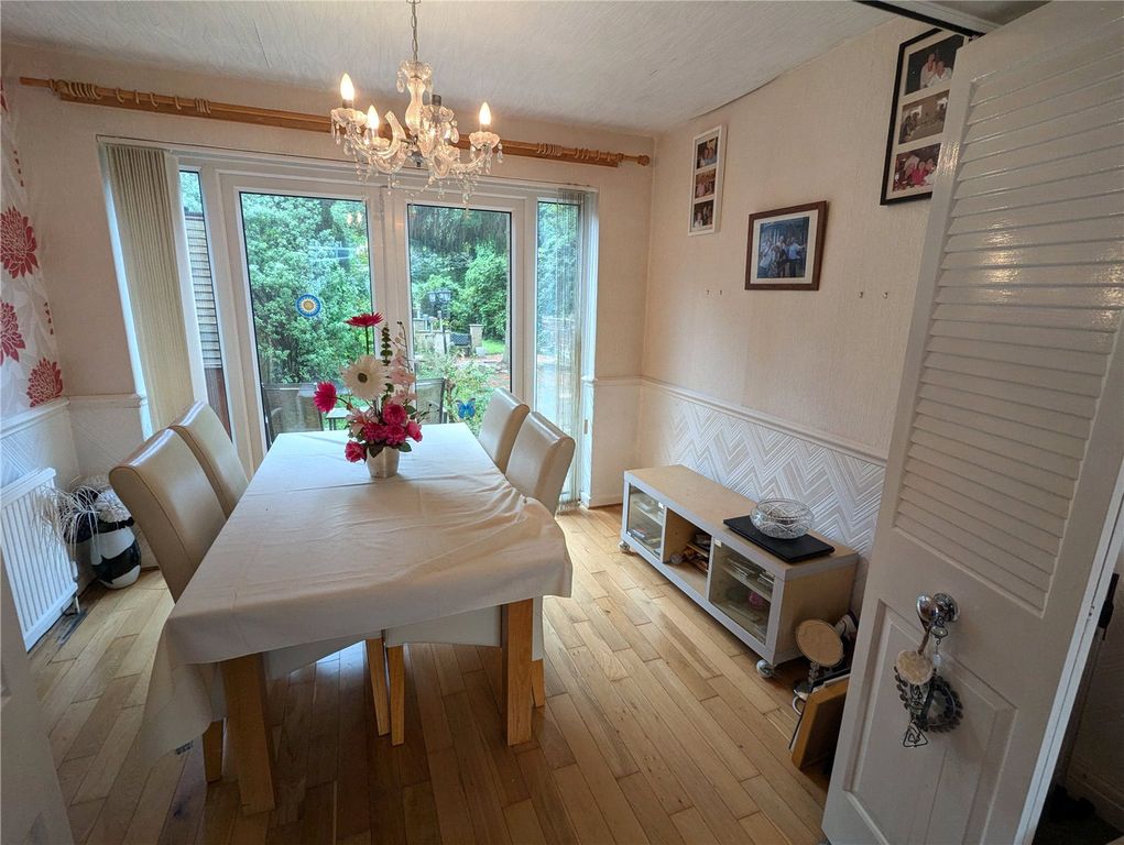 Property photo 3 of 13 Dining Room