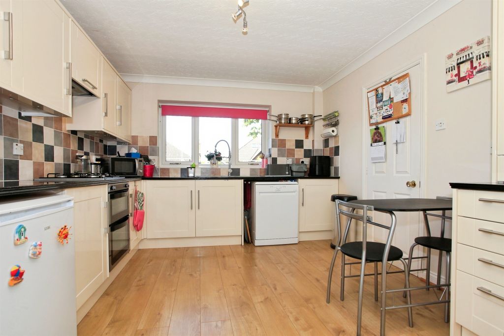 Property photo 3 of 15