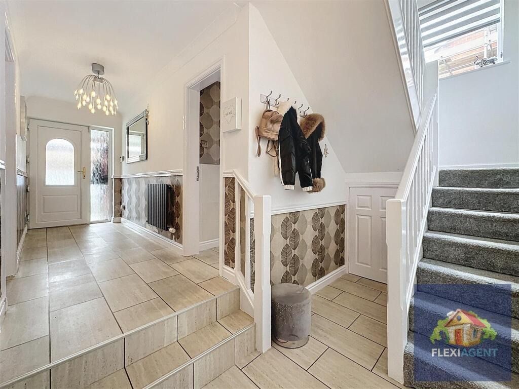 Property photo 3 of 32 4269573
