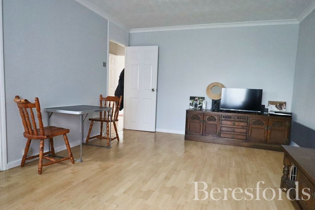 Property photo 3 of 7 Picture 3