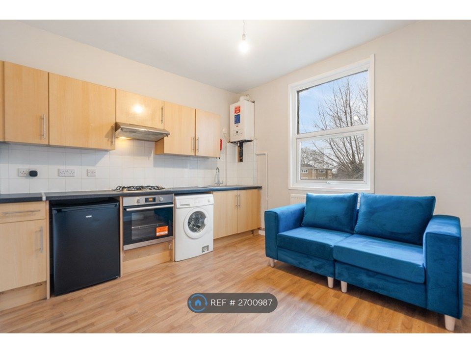 Property photo 1 of 5 Kitchen/ Dining Room