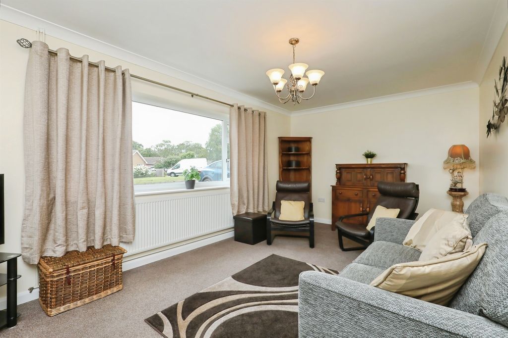 Property photo 3 of 19