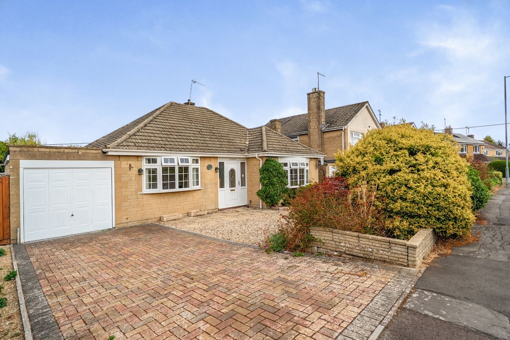 Property photo 1 of 20 151008916A86c83Ceea63
