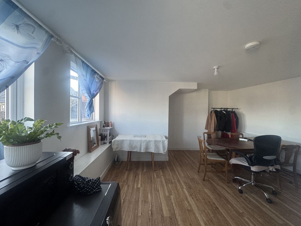 Property photo 2 of 12 Img_3912