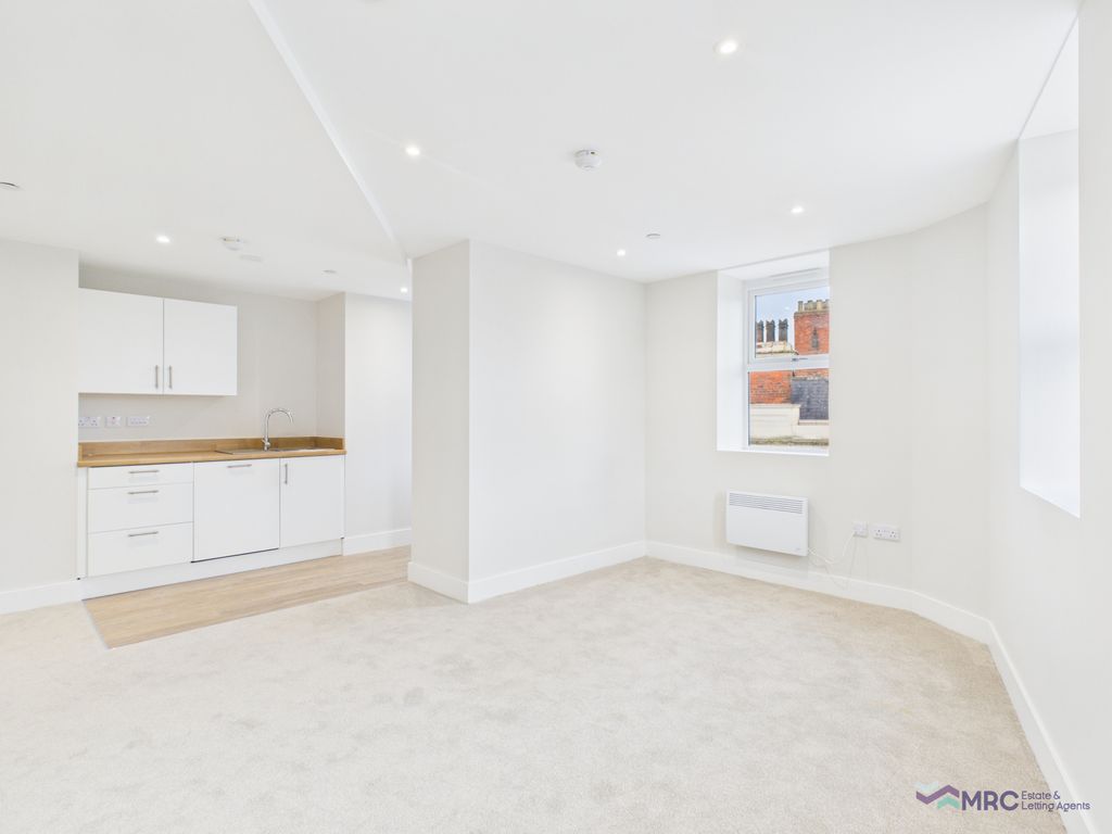 Property photo 3 of 9 Gallery