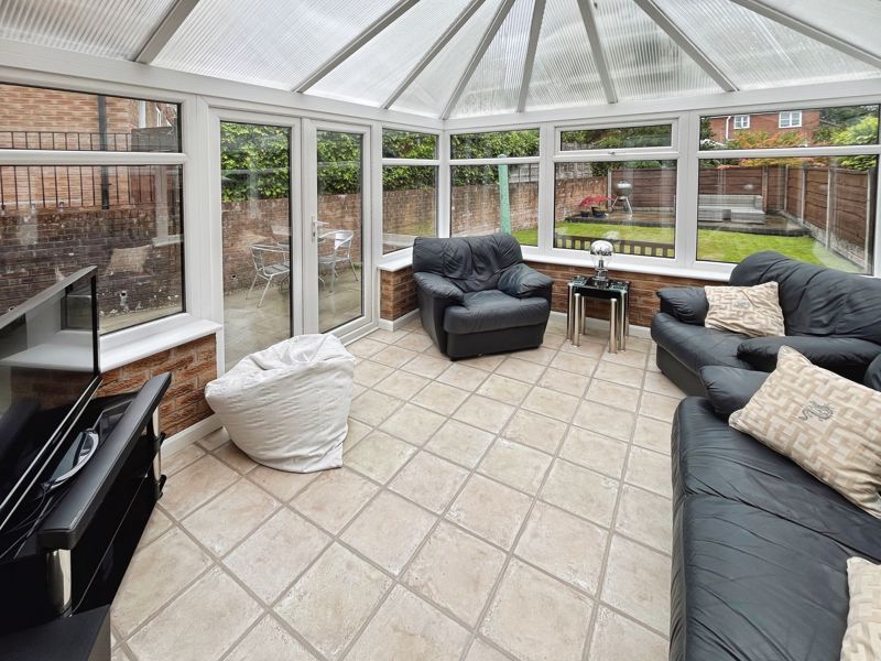 Property photo 3 of 19 Conservatory