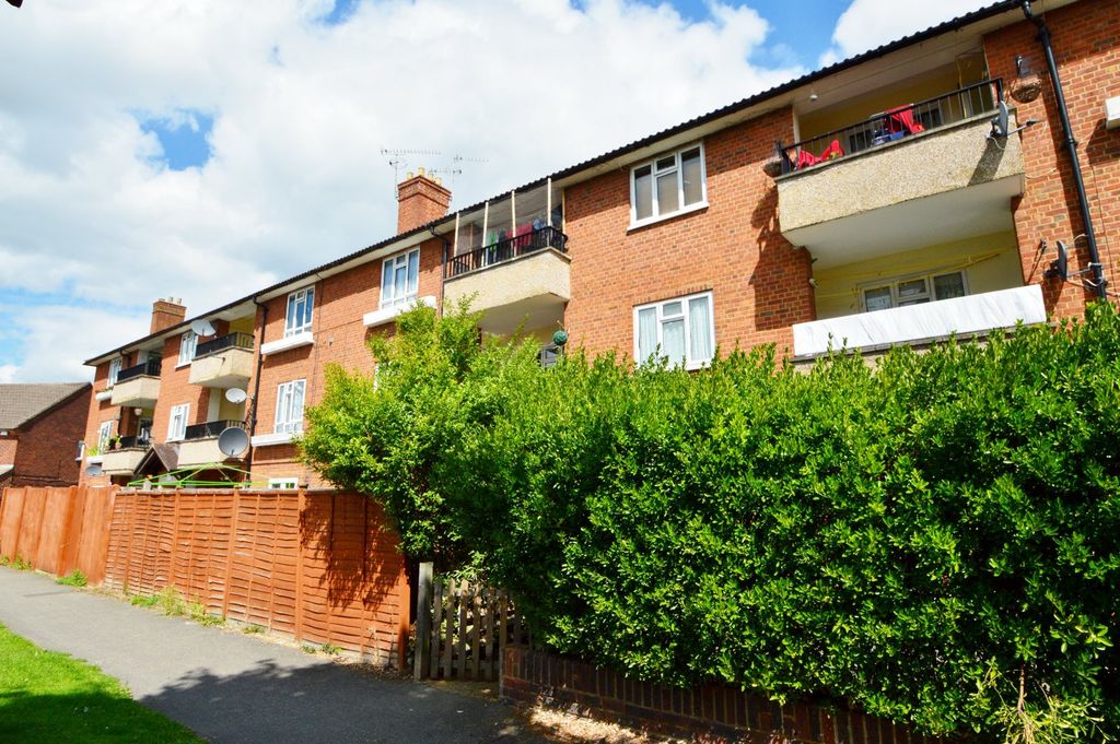 Property photo 1 of 6 Outside