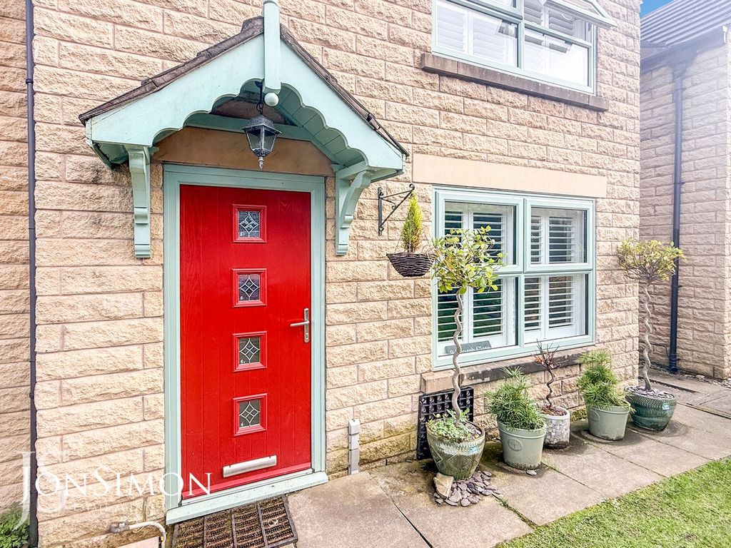 Property photo 2 of 23