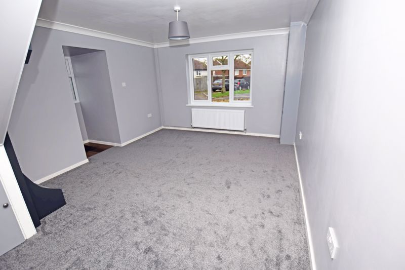 Property photo 3 of 11 Photo 6