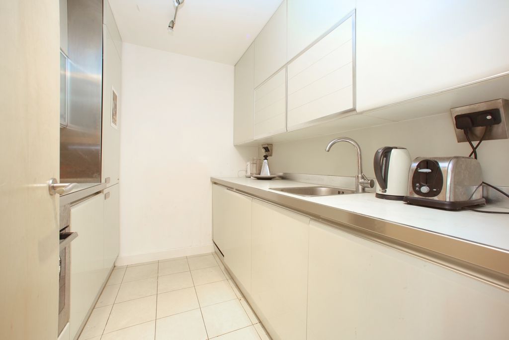 Property photo 3 of 7 Picture No. 09