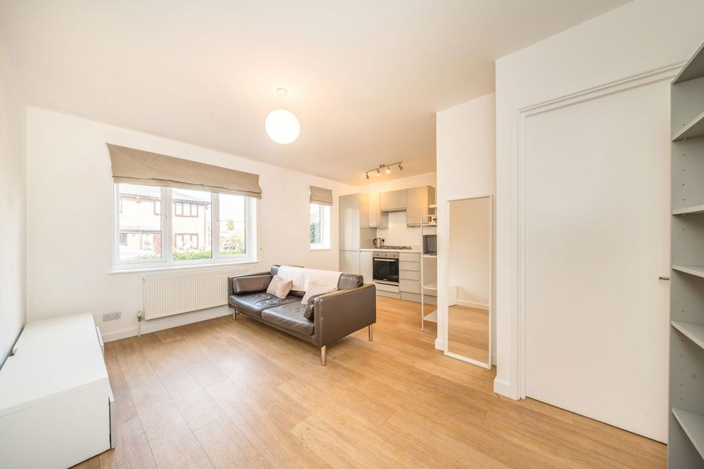 Property photo 2 of 4