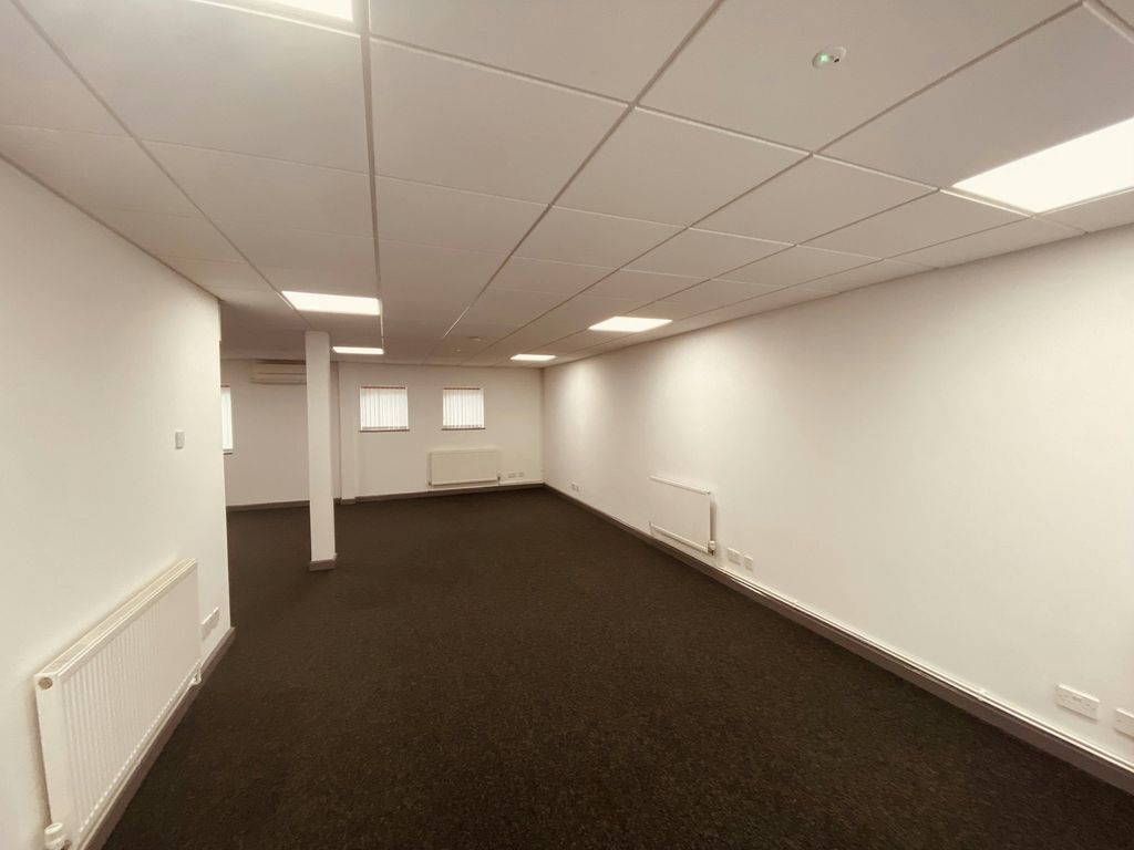 Property photo 3 of 5 Tempimageg8Cmvc.Jpg