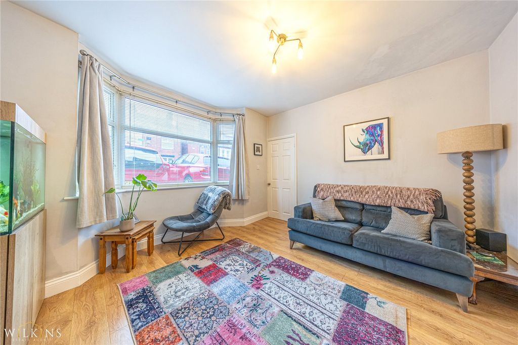 Property photo 3 of 33 Picture No. 03