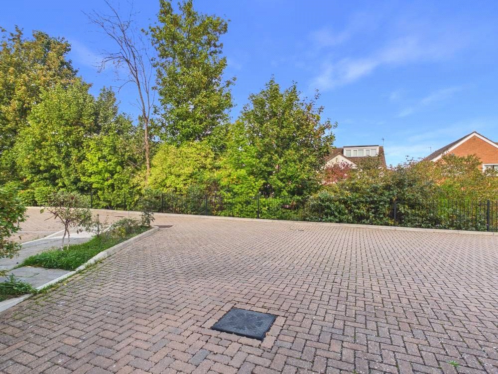 Property photo 2 of 10 Picture No. 14