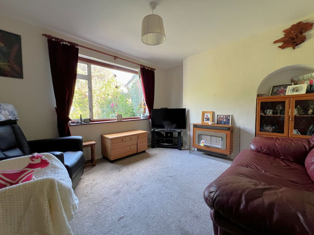Property photo 3 of 16