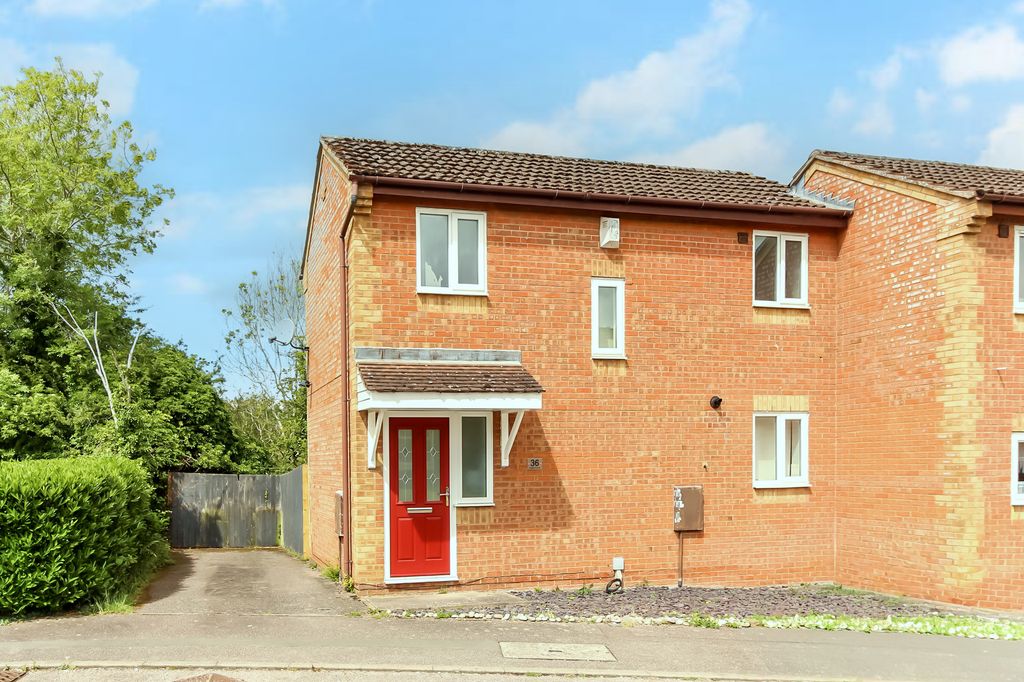 Property photo 1 of 9 Front