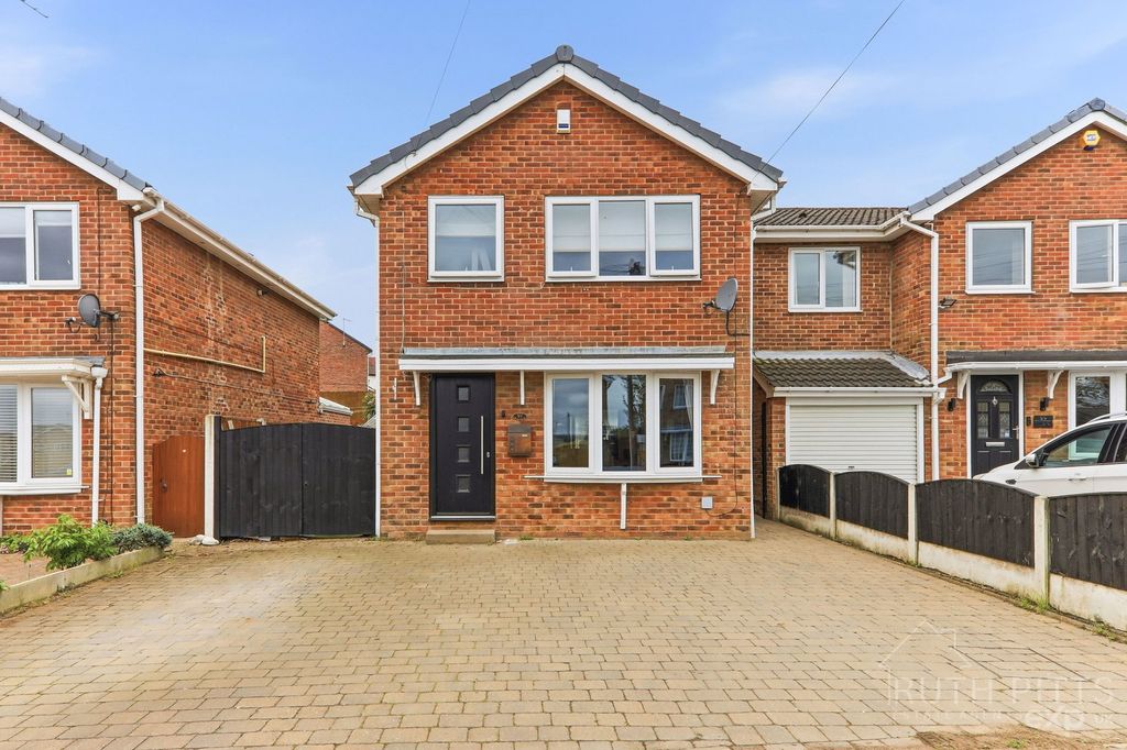 Property photo 1 of 27
