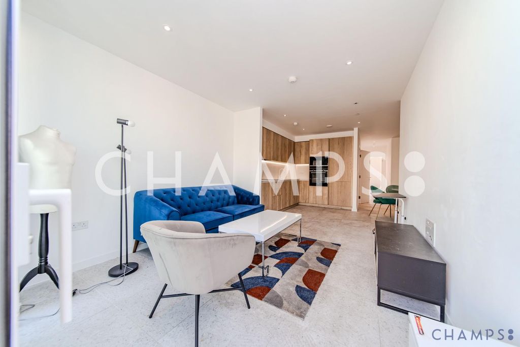 Property photo 1 of 18 2 Bed Flat To Rent Georgette Apartments, London E1 2Fz