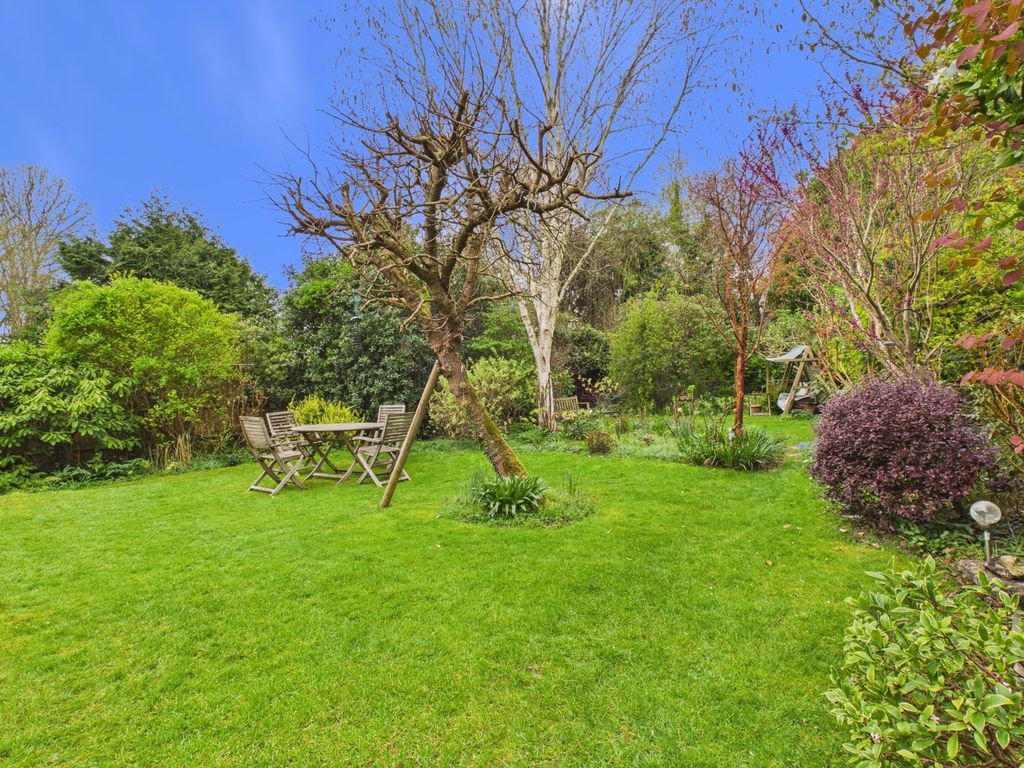 Property photo 2 of 14 Picture No. 10