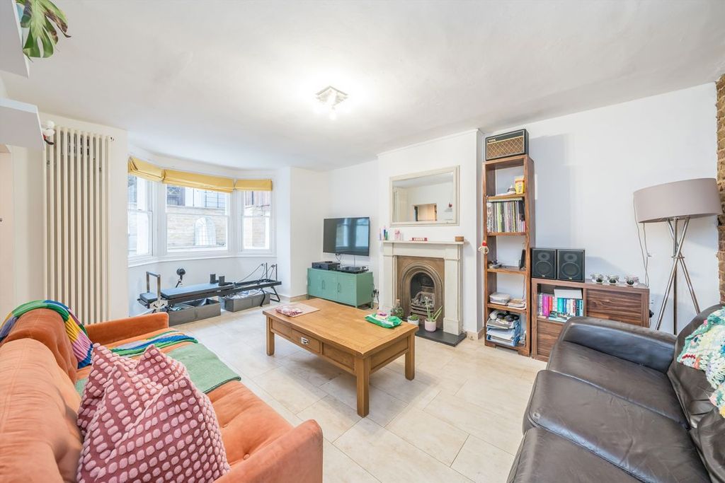 Property photo 2 of 5
