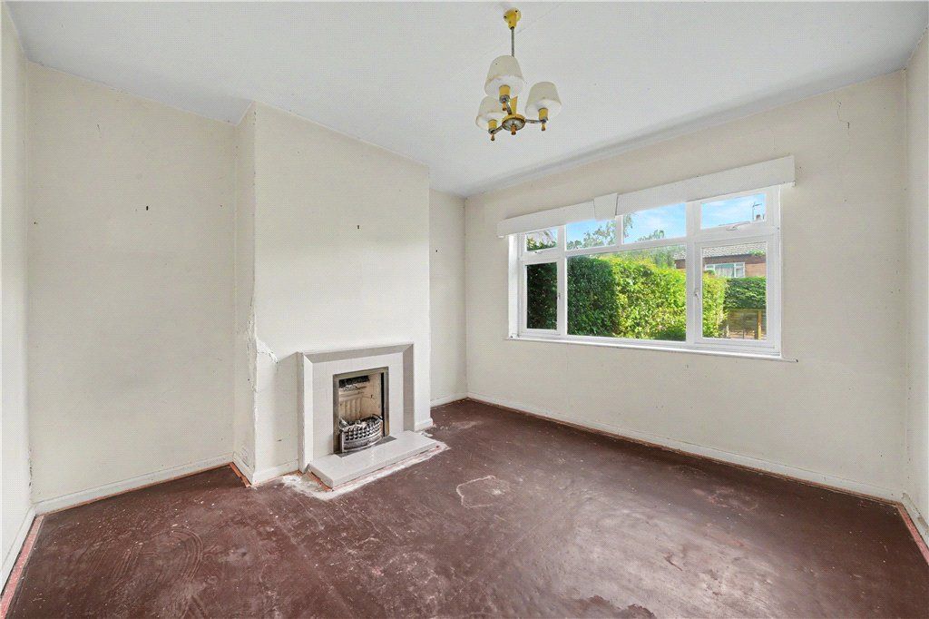 Property photo 3 of 13 Dining Room
