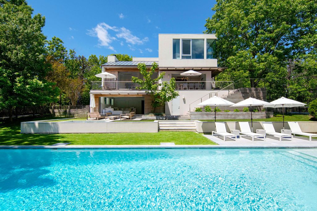 Property photo 1 of 41