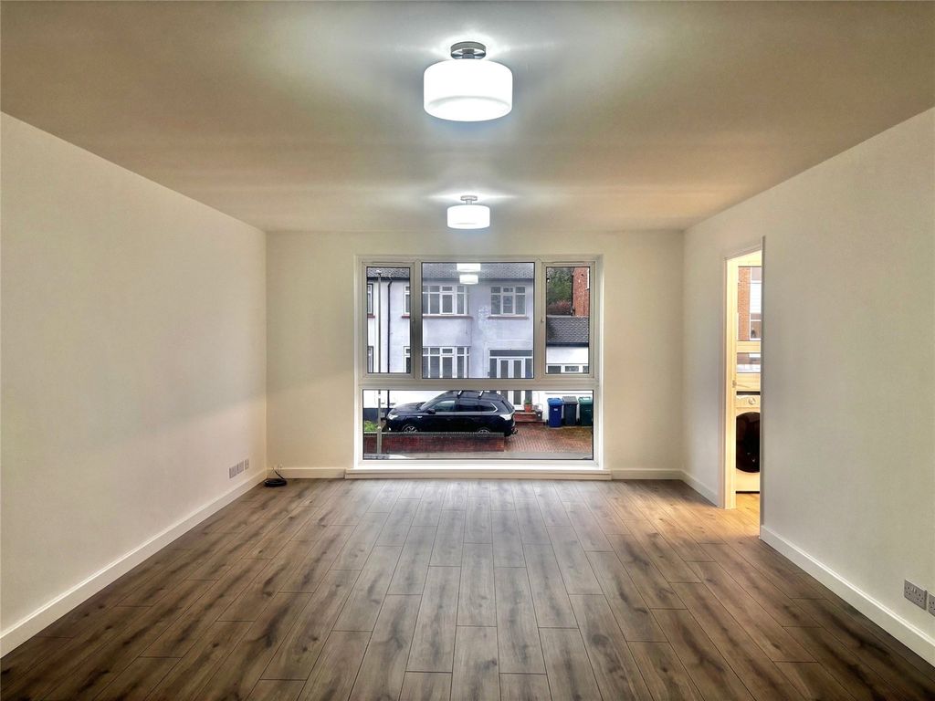 Property photo 2 of 20 Picture No. 54