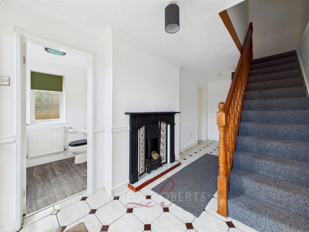 Property photo 3 of 31 Cam03999G0-Pr0205-Still015.Jpg