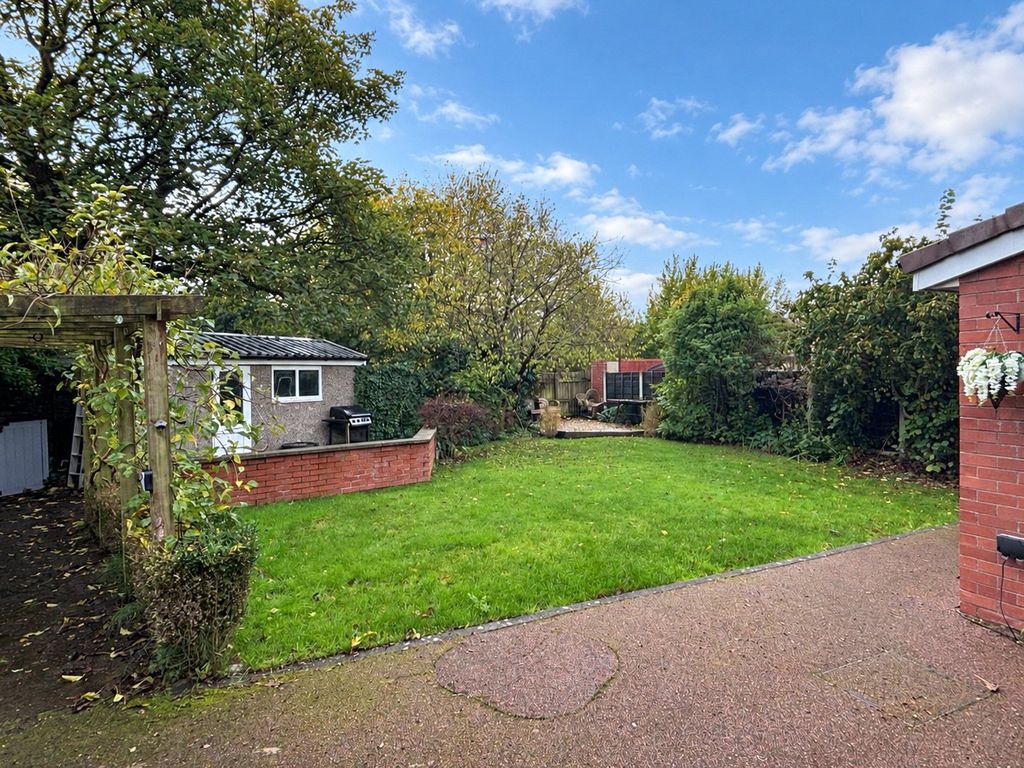 Property photo 2 of 24 Picture No. 28