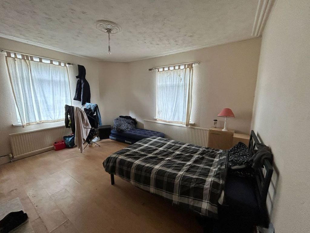 Property photo 3 of 10 Image 3