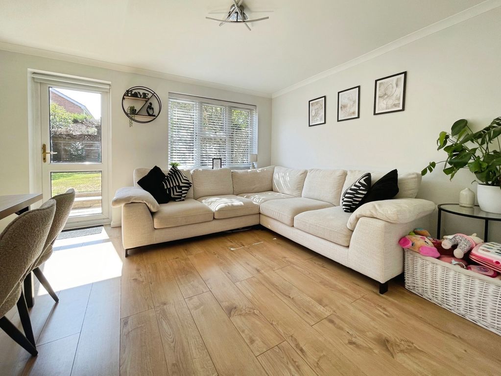 Property photo 3 of 15 Pbox-Img.Jpg