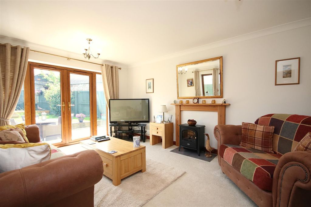 Property photo 3 of 13 Img_8844.Jpg