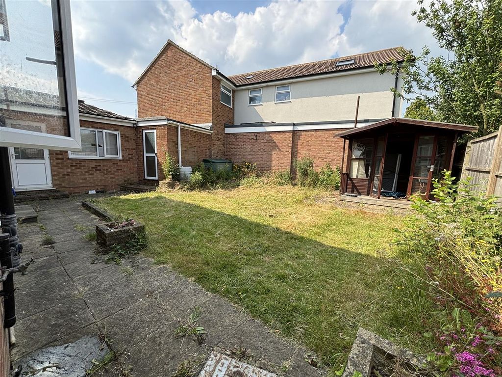 Property photo 3 of 23