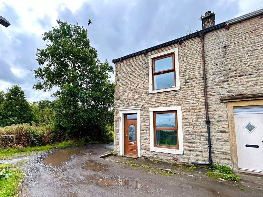 Property photo 1 of 15 Front