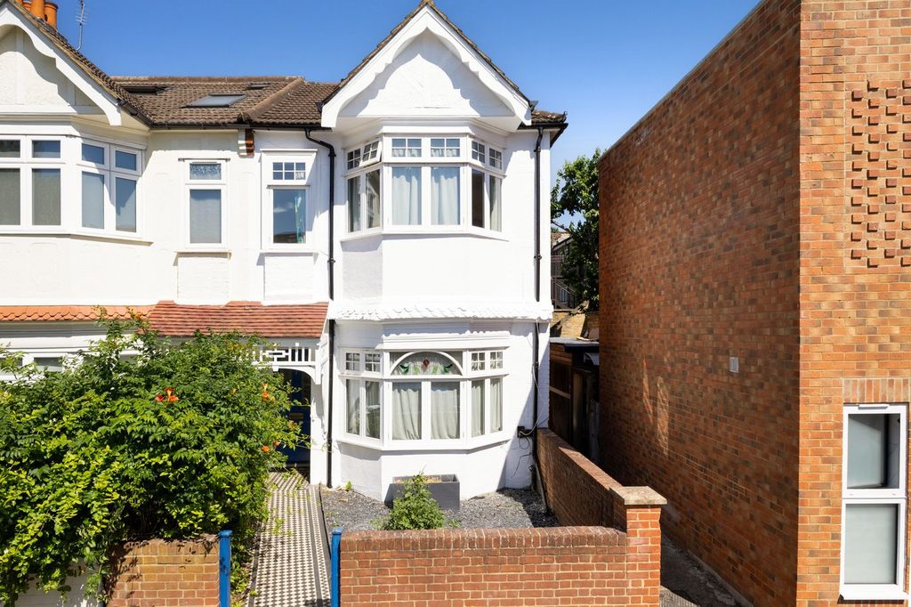 Property photo 1 of 13
