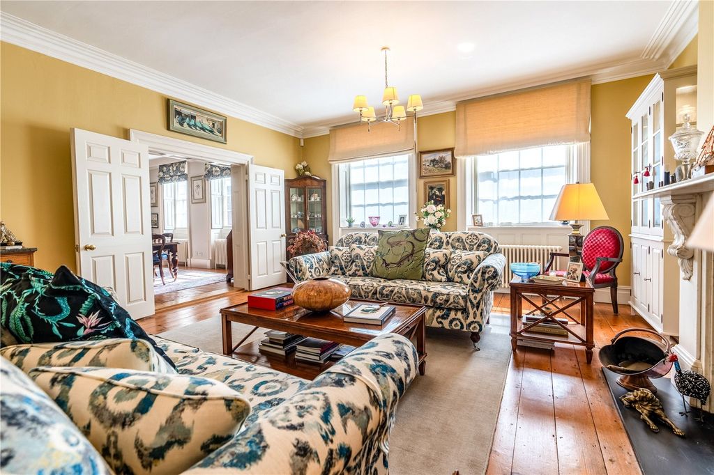 Property photo 3 of 55 Drawing Room