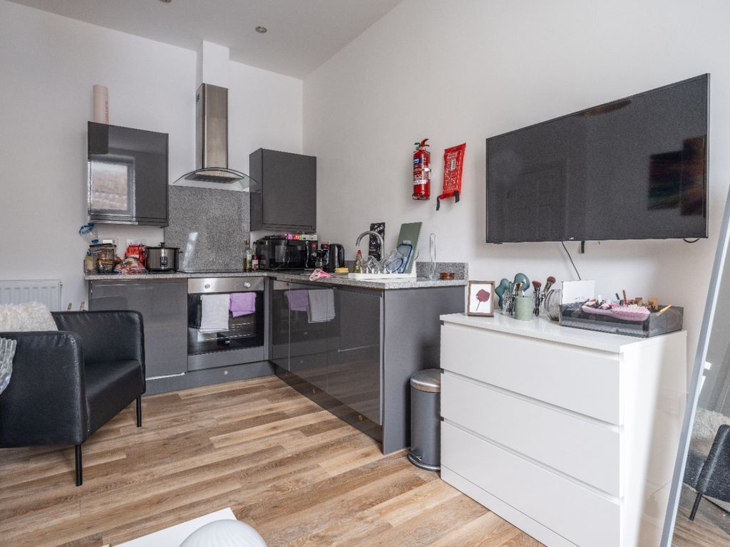 Property photo 3 of 4 3709093